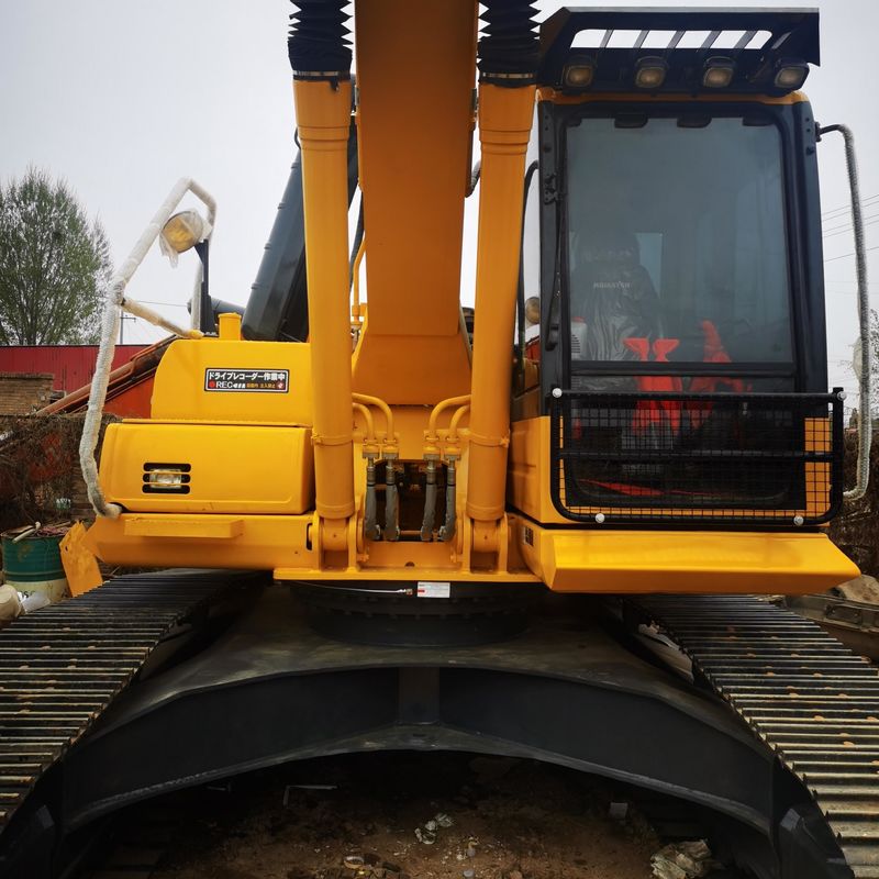 Χρησιμοποιούμενος εξορυκτής Komatsu PC240LC μεταχειρισμένος εξορυκτής 24 τόνων μεσαίου τύπου
