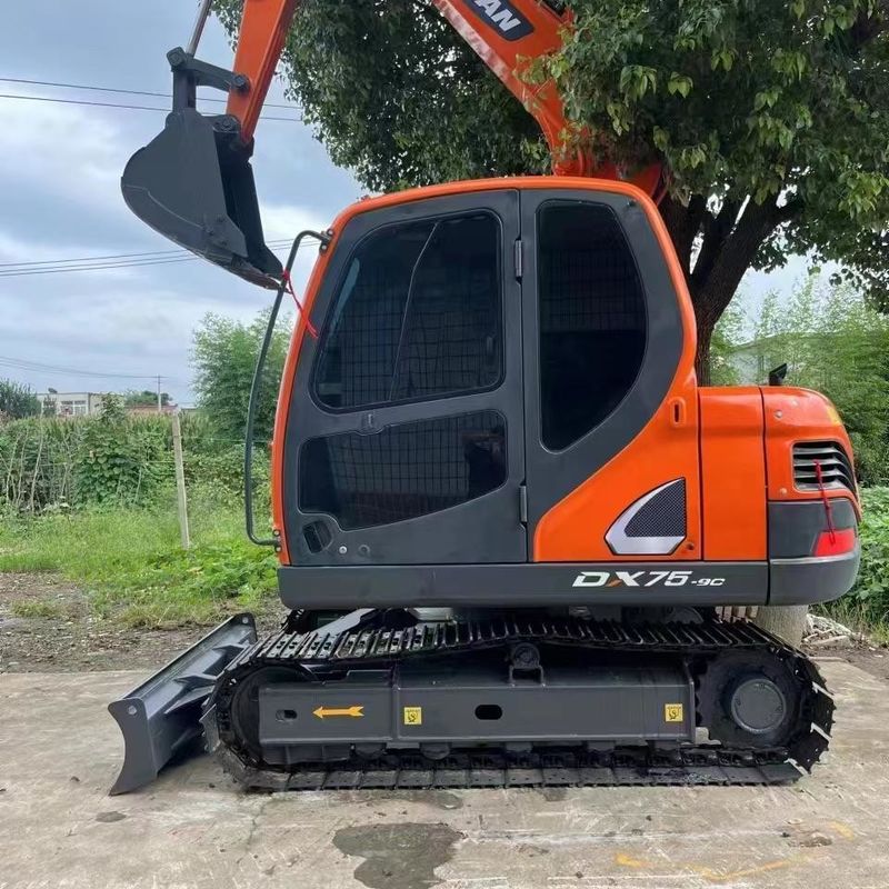 Χρησιμοποιούμενος εξορυκτής Doosan DX75 μεταχειρισμένος εξορυκτής μικρής χωρητικότητας 7,5 τόνων