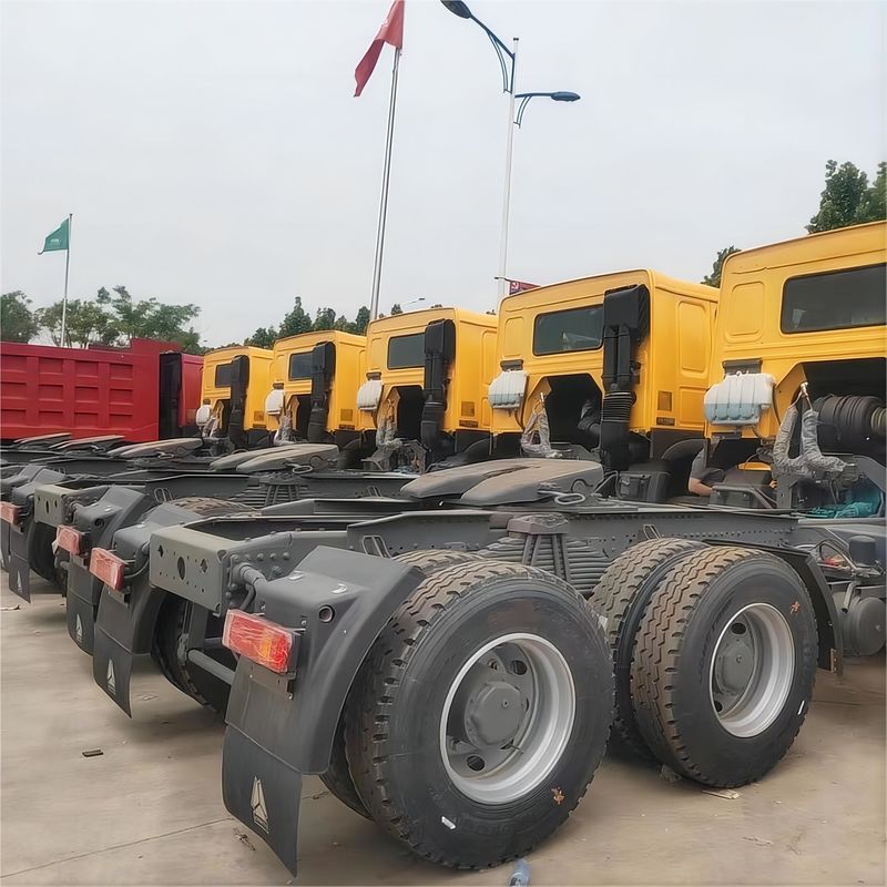 Χρησιμοποιούμενο ελκυστήρα Howo Sinotruk 420 Hp 6x4 για μεταφορά