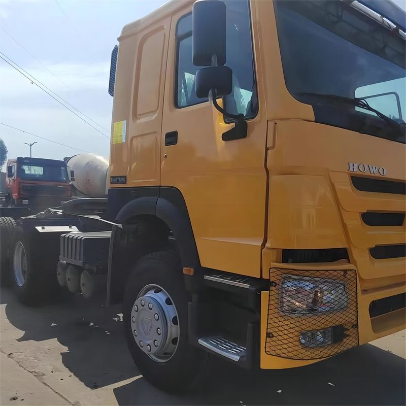 Χρησιμοποιούμενο ελκυστήρα Howo Sinotruk 420 Hp 6x4 για μεταφορά