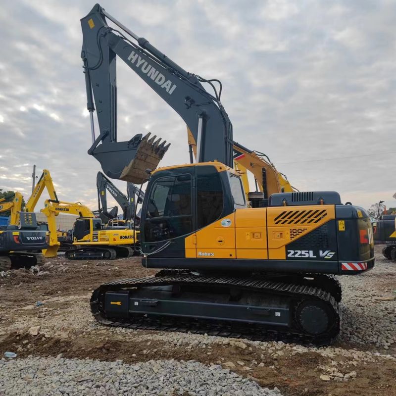 Χρησιμοποιούμενος υγιούνταϊ Digger R225VS μεταχειρισμένος 22.5ton μεσαίου τύπου σκάφος Crawler