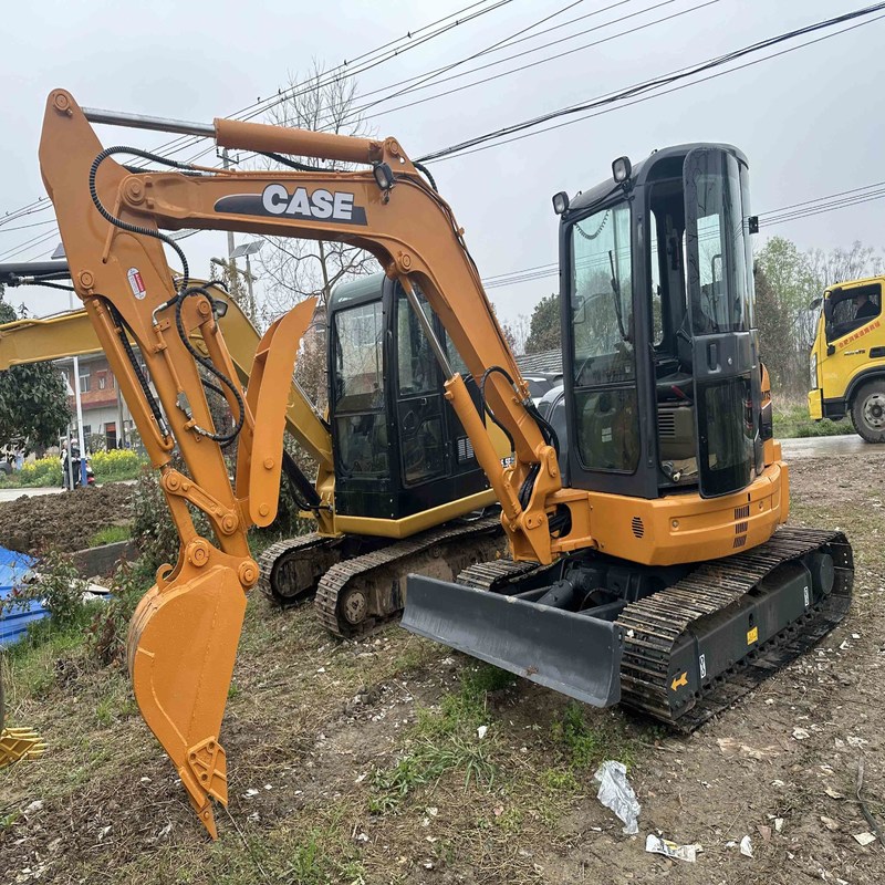 Μίνι CASE CX55B Χρησιμοποιούμενος εξορυκτής υδραυλικός 5 τόνων 12000 λίβρες 30.2kw 53L δεξαμενή καυσίμου