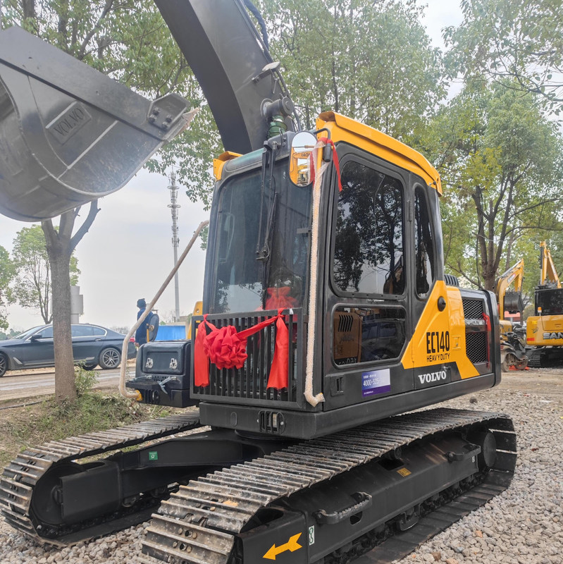 Χρησιμοποιούμενος VOL EC140 14 τόνων 77.4kw