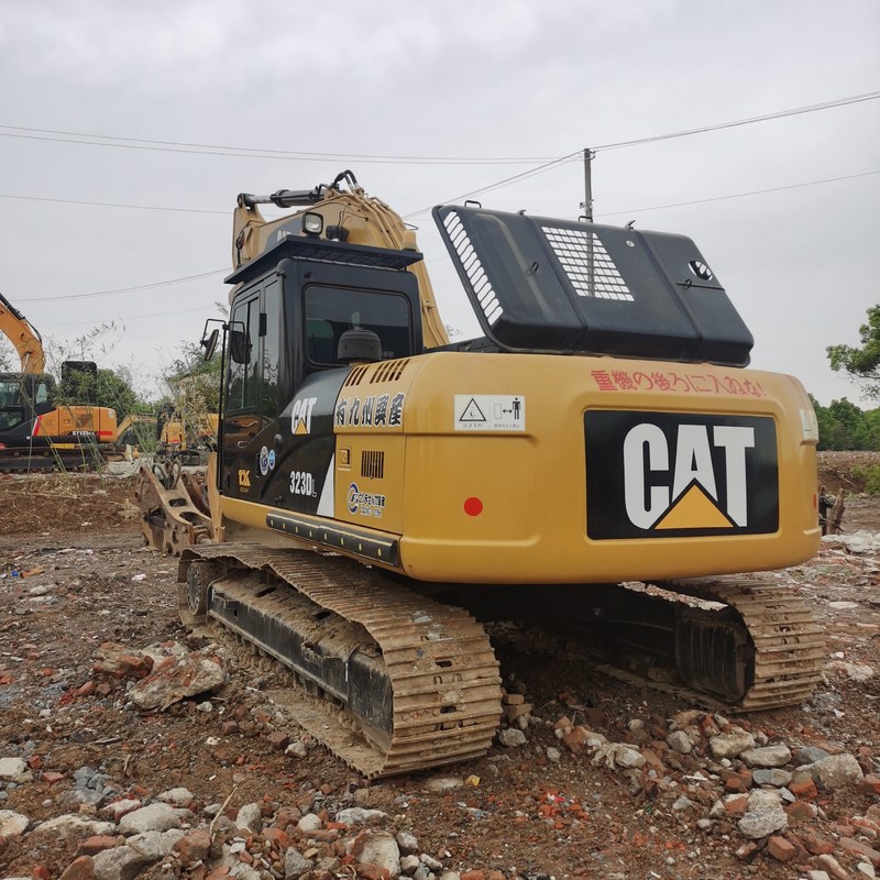 Παλιά Εκσκαφέας CAT 323DL 2ος Χέρι Εκσκαφέας 23 Τόνων 110kw με 1.2m3 κουβά