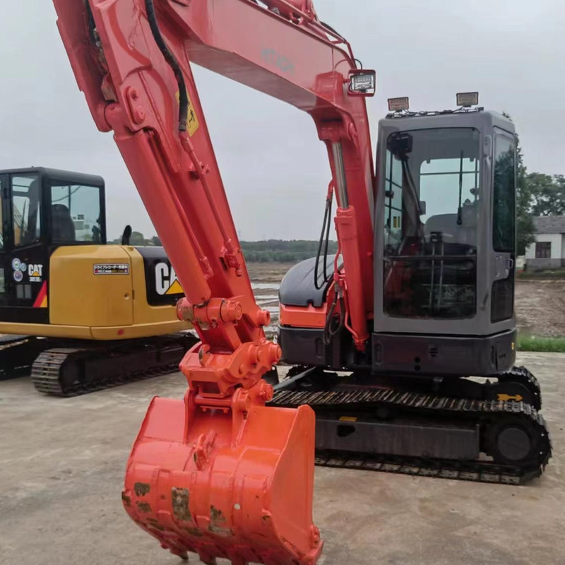 5 τόνων Μίνι ντίζελ Used Excavator Hitachi ZX55 Pre Owned Crawler 38.23HP manual
