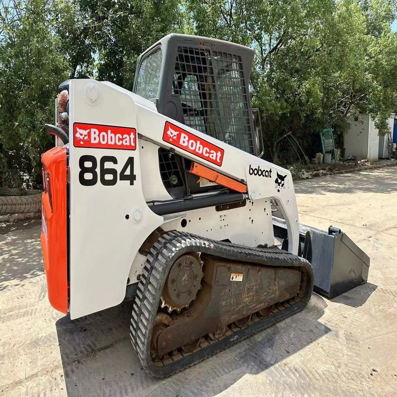 Bob 864 Μεταχειρισμένο Skid Steer Loader Machine for Landscape Site 10,6km/h 53,7KW