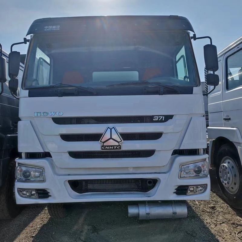 Sinotruk Howo 371 πετρελαϊκό φορτηγό δεξαμενόπλοιο 2000L 8x4 Δεύτερο χέρι για παράδοση καυσίμου