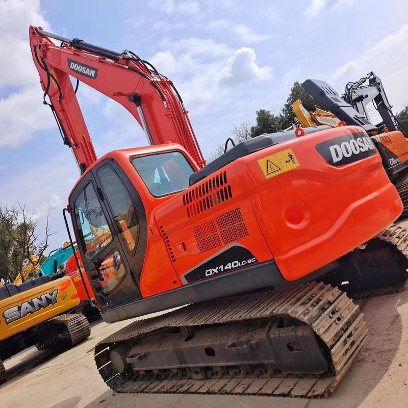 Χρησιμοποιούμενος Doosan Digger DX140LC μεταχειρισμένος εξορυκτής 14 τόνων μεσαίου τύπου