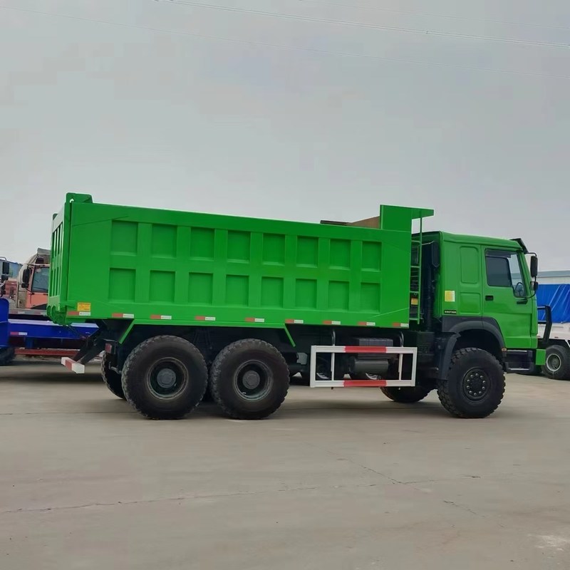 Χρησιμοποιημένο φορτηγό Howo 371hp Sinotruk Howo 6x6 Tipper 6 Wheeler χειροκίνητο ντίζελ