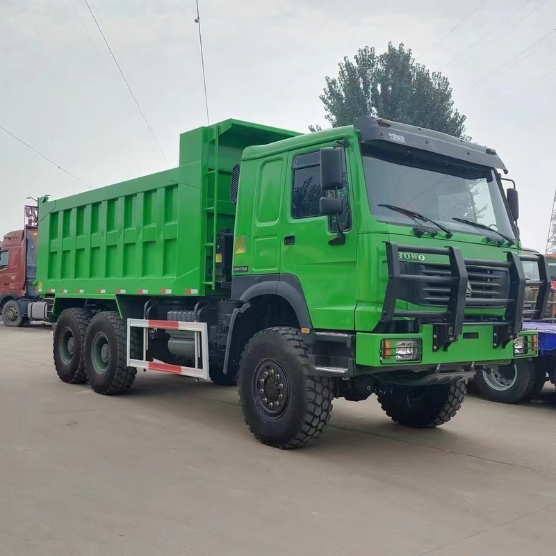 Χρησιμοποιημένο φορτηγό Howo 371hp Sinotruk Howo 6x6 Tipper 6 Wheeler χειροκίνητο ντίζελ
