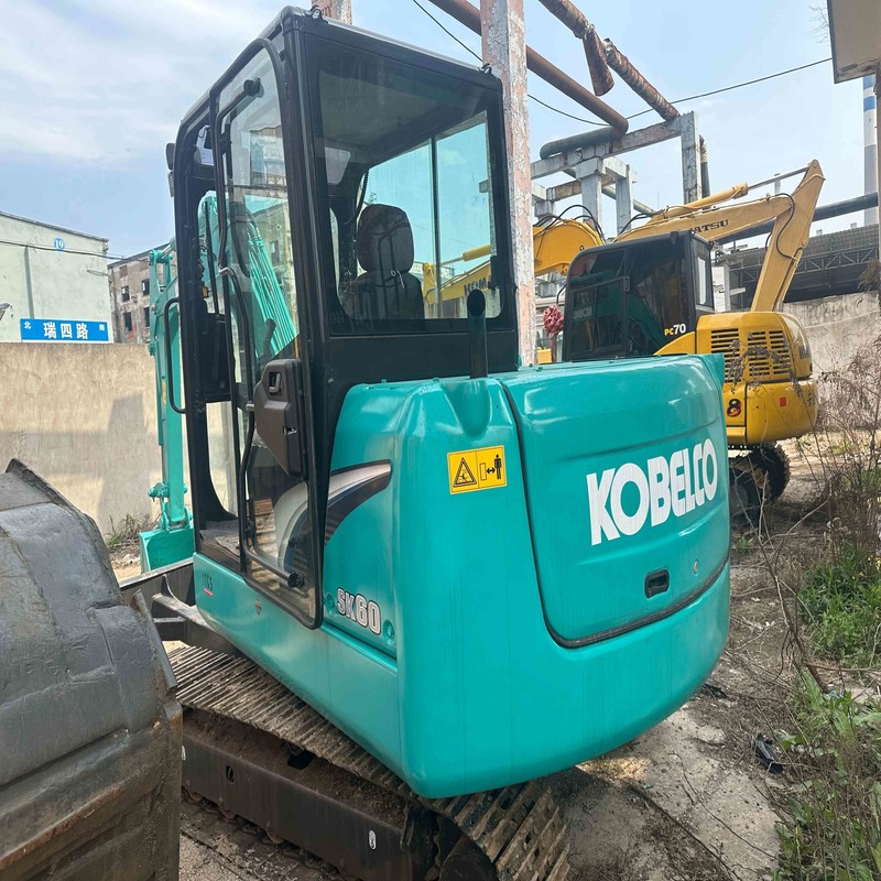Χρησιμοποιημένος Kobelco Digger SK60 μεταχειρισμένος εκσκαφέας μικρού τύπου 6ton μικρού τύπου 35.5kw