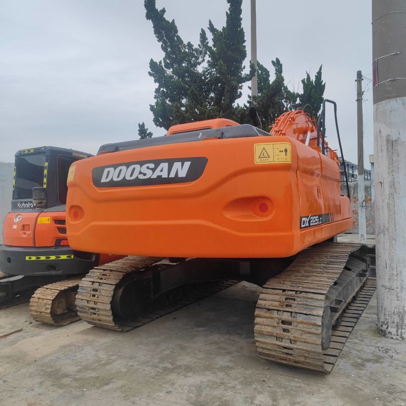 Χρησιμοποιούμενος Doosan DX225 Digger 22,5 τόνων Μεσαίου μεγέθους Excavator Crawler