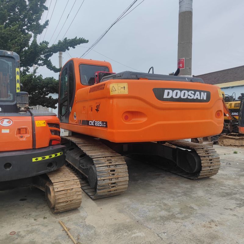 Χρησιμοποιούμενος Doosan DX225 Digger 22,5 τόνων Μεσαίου μεγέθους Excavator Crawler