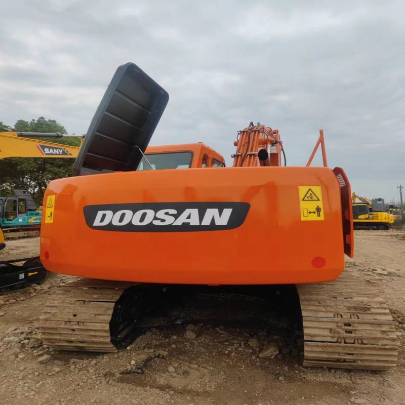 Χρησιμοποιούμενος εξορυκτής Doosan Digger DX150LC μεταχειρισμένος εξορυκτής 15 τόνων μεσαίου τύπου