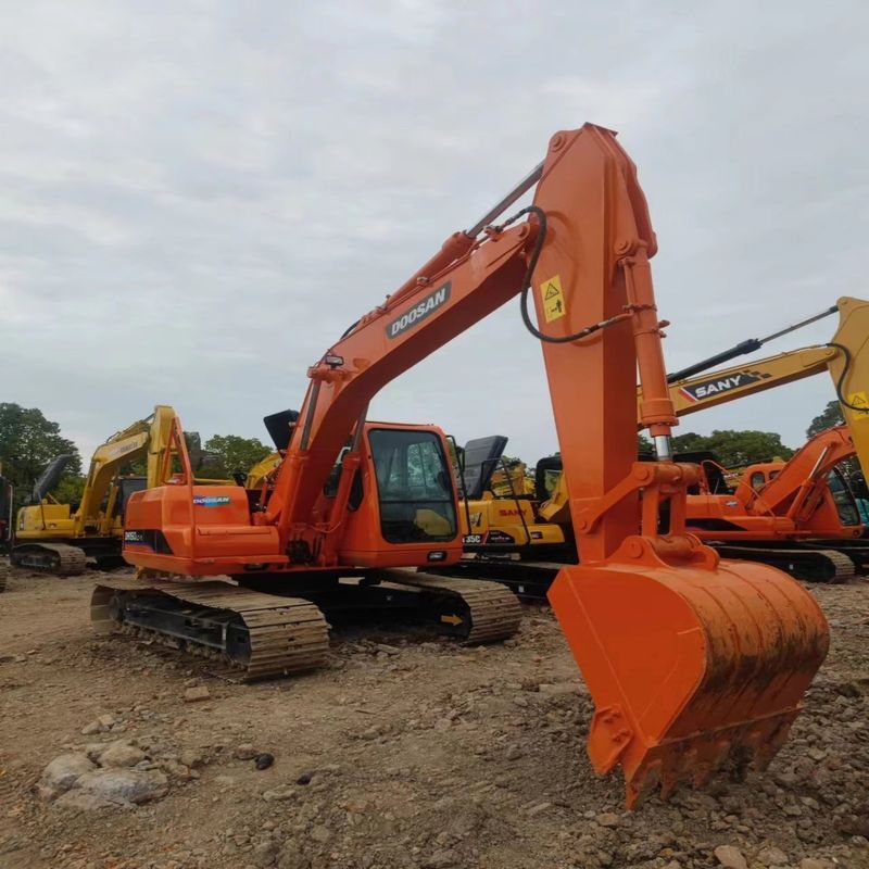 Χρησιμοποιούμενος εξορυκτής Doosan Digger DX150LC μεταχειρισμένος εξορυκτής 15 τόνων μεσαίου τύπου