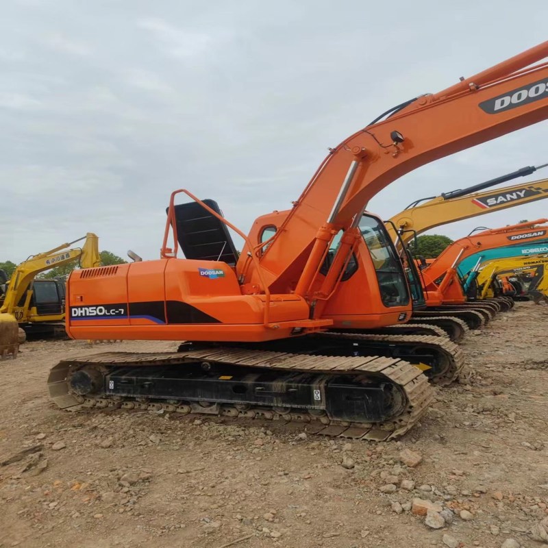 Χρησιμοποιημένος Doosan Digger DX150LC μεταχειρισμένος 15ton μεσαίου τύπου Excavator Crawler 74kw