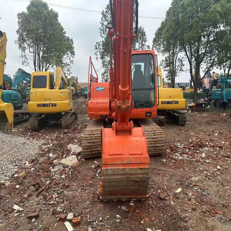 Χρησιμοποιημένος Doosan Digger DX150LC μεταχειρισμένος 15ton μεσαίου τύπου Excavator Crawler 74kw