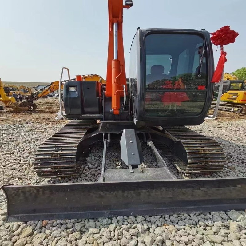 Χρησιμοποιούμενος Mini Excavator Hitachi ZX70 Χρησιμοποιούμενος 7t Original Crawler Tracked Digger 39kw