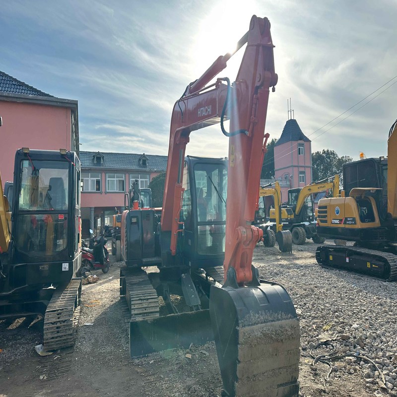 Χρησιμοποιούμενος Mini Excavator Hitachi ZX70 Χρησιμοποιούμενος 7t Original Crawler Tracked Digger 39kw