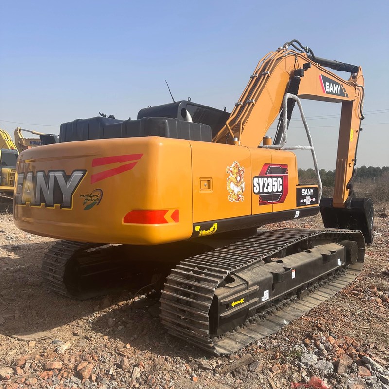 Χρησιμοποιούμενο SANY Digger SY235C μεταχειρισμένο 23.5 σε μεσαίου τύπου σκάφος 128.5kw