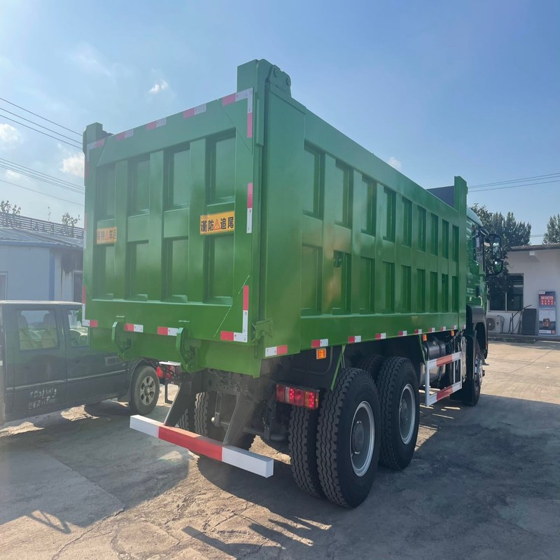Χρησιμοποιημένο φορτηγό Howo G7 Sinotruk Howo 6x4 Tipper 10 Wheeler χειροκίνητο ντίζελ