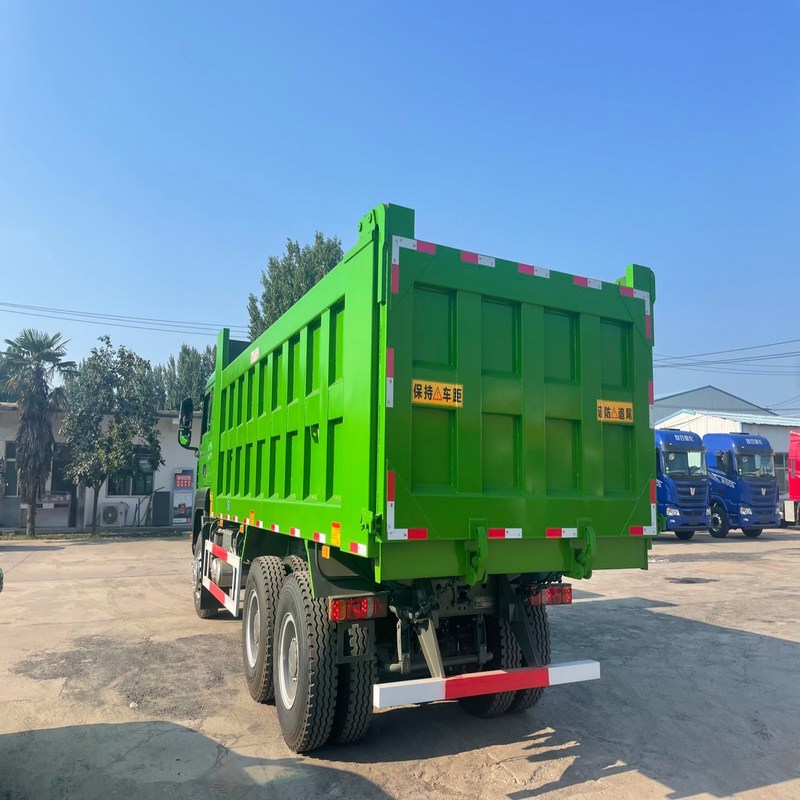 Χρησιμοποιημένο φορτηγό Howo G7 Sinotruk Howo 6x4 Tipper 10 Wheeler χειροκίνητο ντίζελ