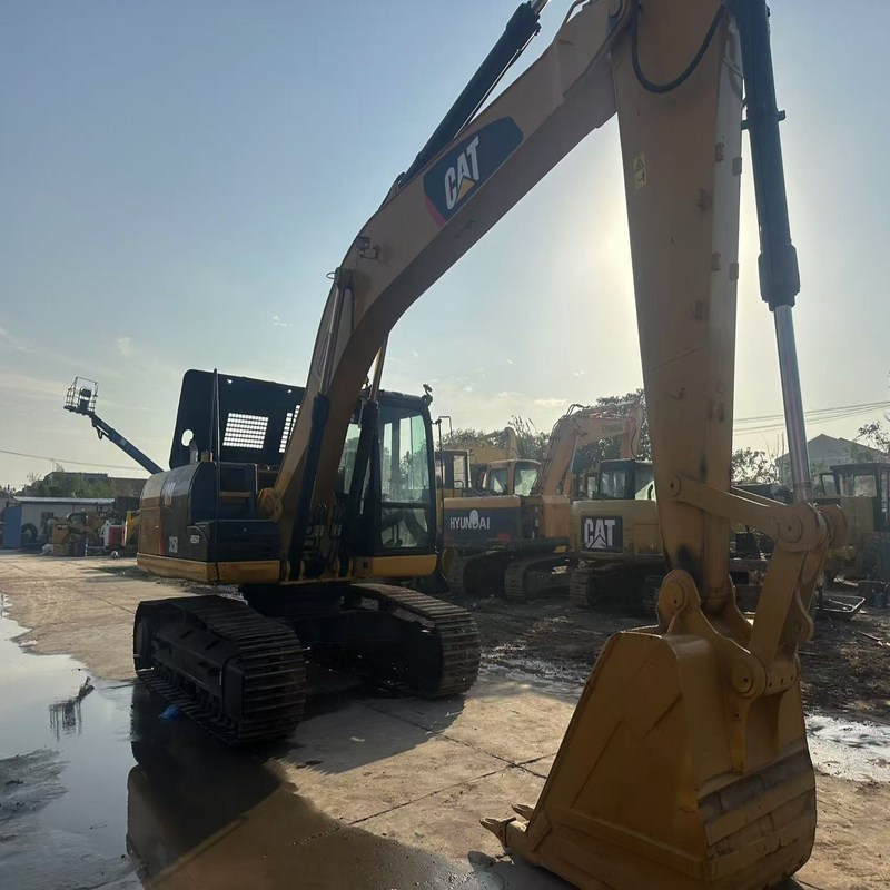 25 τόνων Χρησιμοποιούμενος εκσκαφέας CAT 325D Crawler Digger 140kw με 1.4m3 κουβά