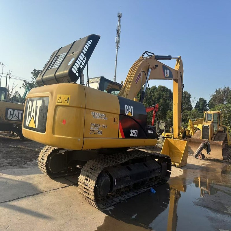 25 τόνων Χρησιμοποιούμενος εκσκαφέας CAT 325D Crawler Digger 140kw με 1.4m3 κουβά
