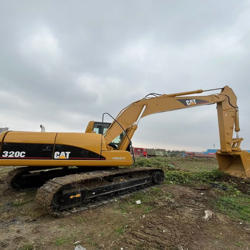 Μεταχειρισμένο εκσκαφέας CAT 320C Μεταχειρισμένο 20ton Crawler Digger 110kw με κάδο 0,8m3