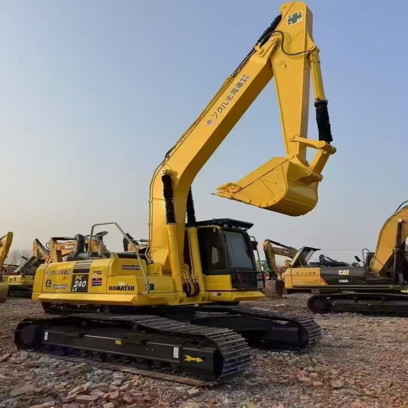 Χρησιμοποιούμενος εξορυκτής Komatsu PC240 Χρησιμοποιούμενος εξορυκτής μεσαίου τύπου 24 τόνων