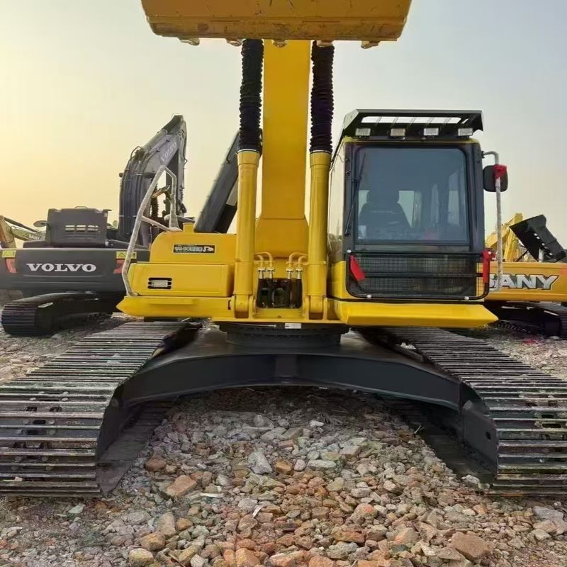 Χρησιμοποιούμενος εξορυκτής Komatsu PC240 Χρησιμοποιούμενος εξορυκτής μεσαίου τύπου 24 τόνων
