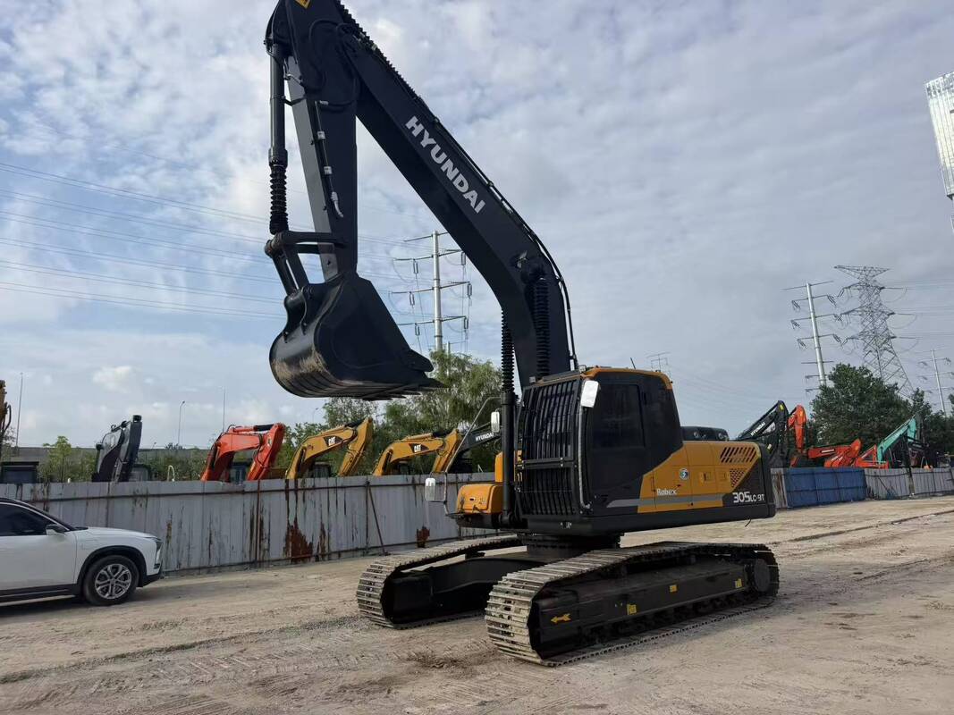 Χρησιμοποιούμενο Hyundai Digger R305LC-9T Χρησιμοποιούμενο 30.2ton Crawler Excavator 196kw με 1.38m3 κουβά